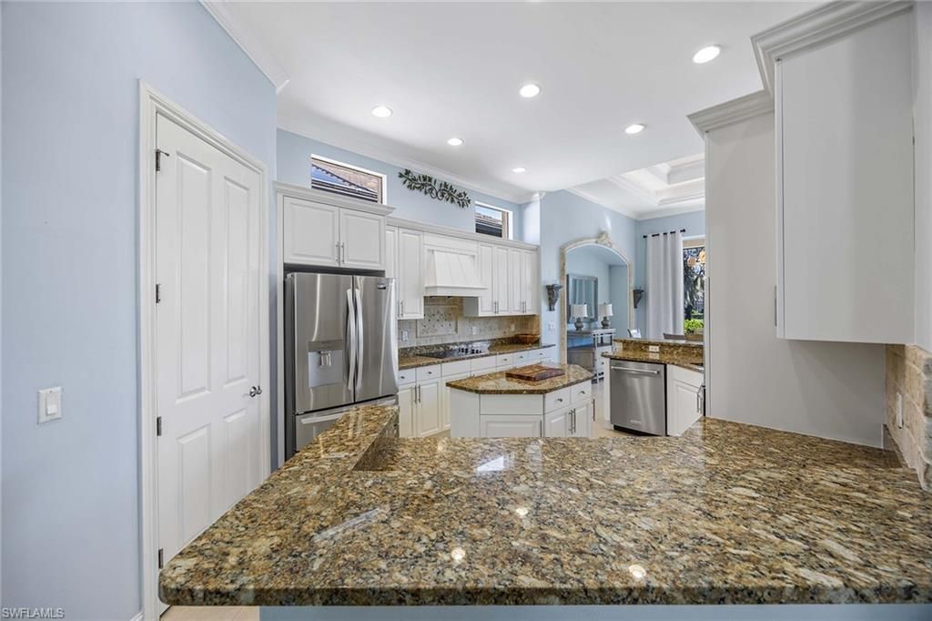 8894 Shenendoah Cir, Naples, FL 34113 Photo