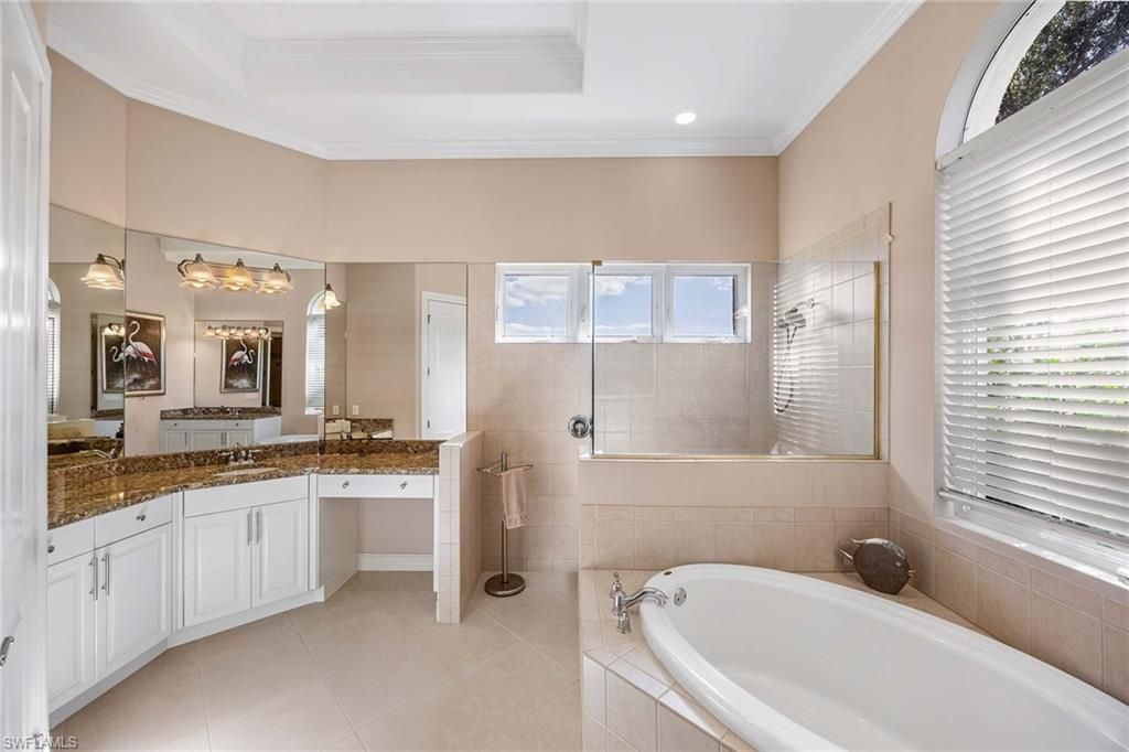 8894 Shenendoah Cir, Naples, FL 34113 Photo