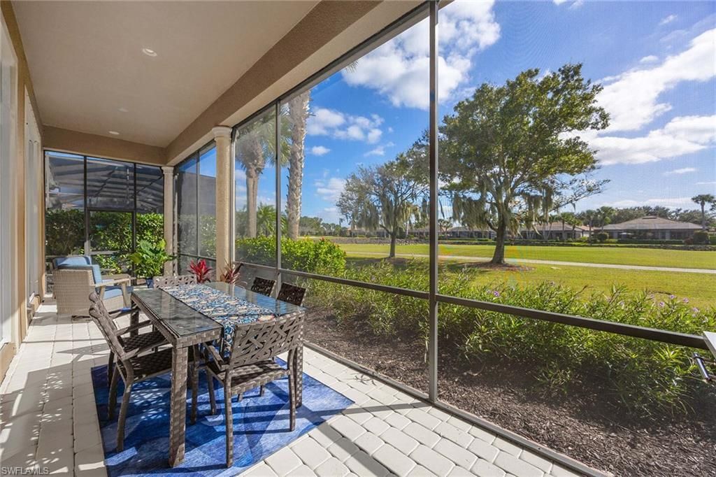 8894 Shenendoah Cir, Naples, FL 34113 Photo