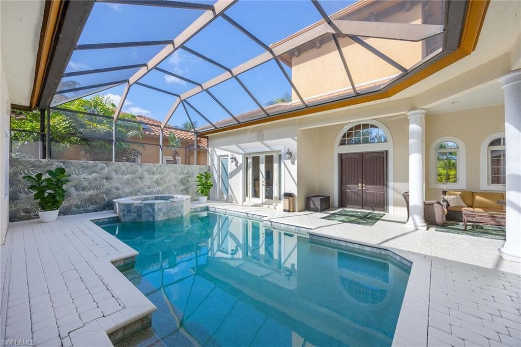 8894 Shenendoah Cir, Naples, FL 34113 Photo
