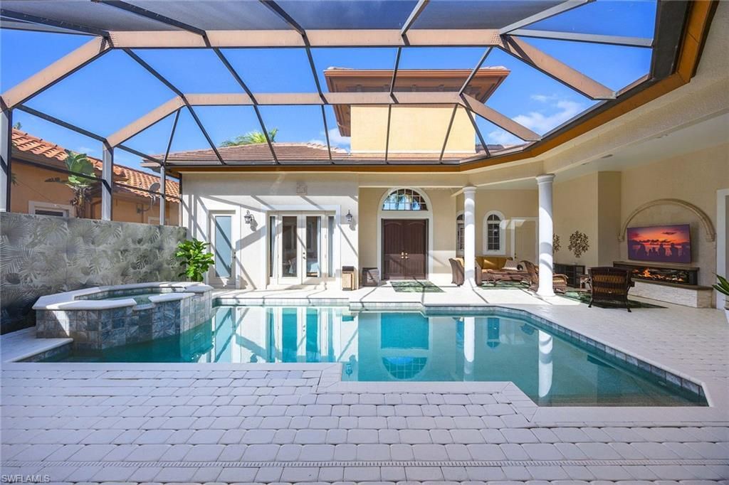 8894 Shenendoah Cir, Naples, FL 34113 Photo