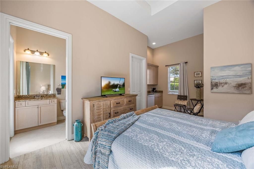 8894 Shenendoah Cir, Naples, FL 34113 Photo