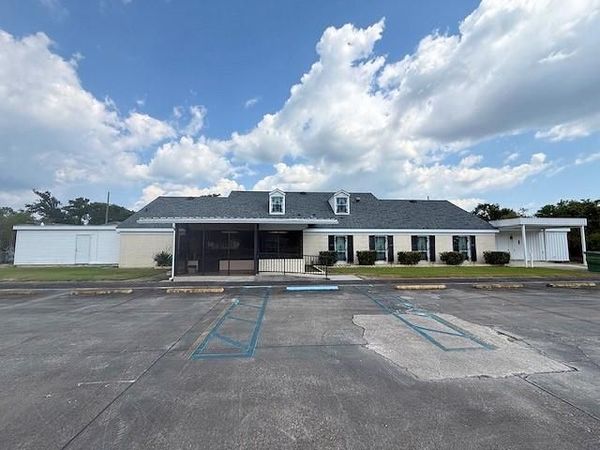 210 NEW ORLEANS Boulevard, Houma, LA 70360