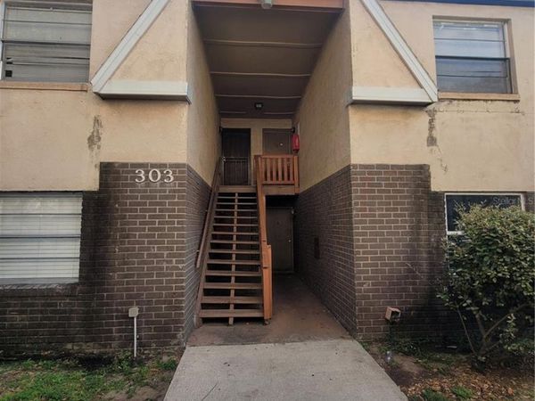 303 E WHITEHALL COURT, Unit C, TAMPA, FL 33604