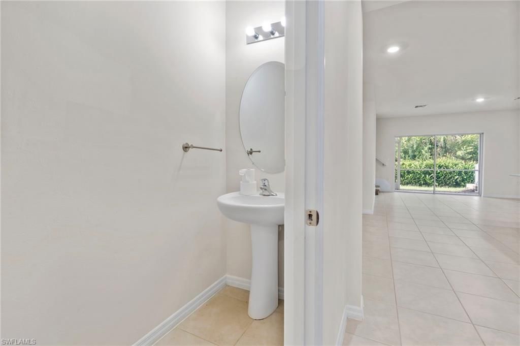 15535 Wildflower Cir, Naples, FL 34119 Photo