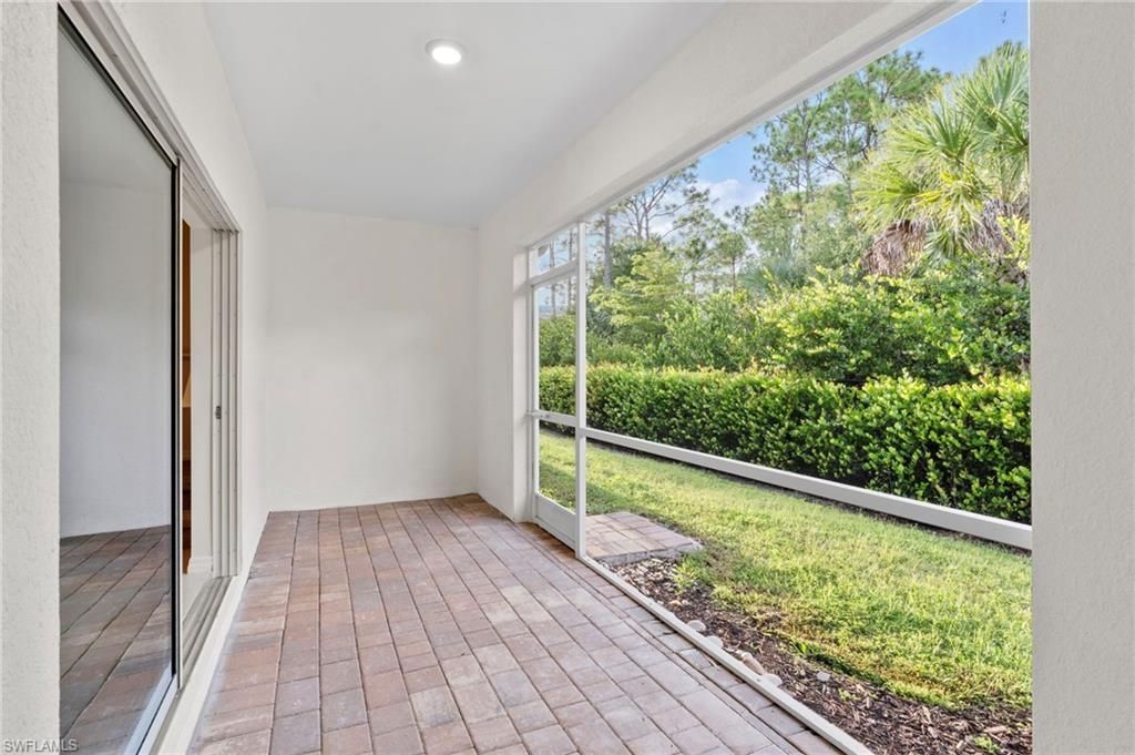 15535 Wildflower Cir, Naples, FL 34119 Photo