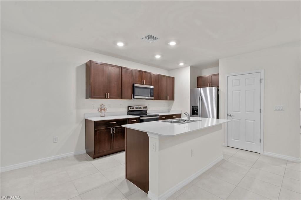 15535 Wildflower Cir, Naples, FL 34119 Photo