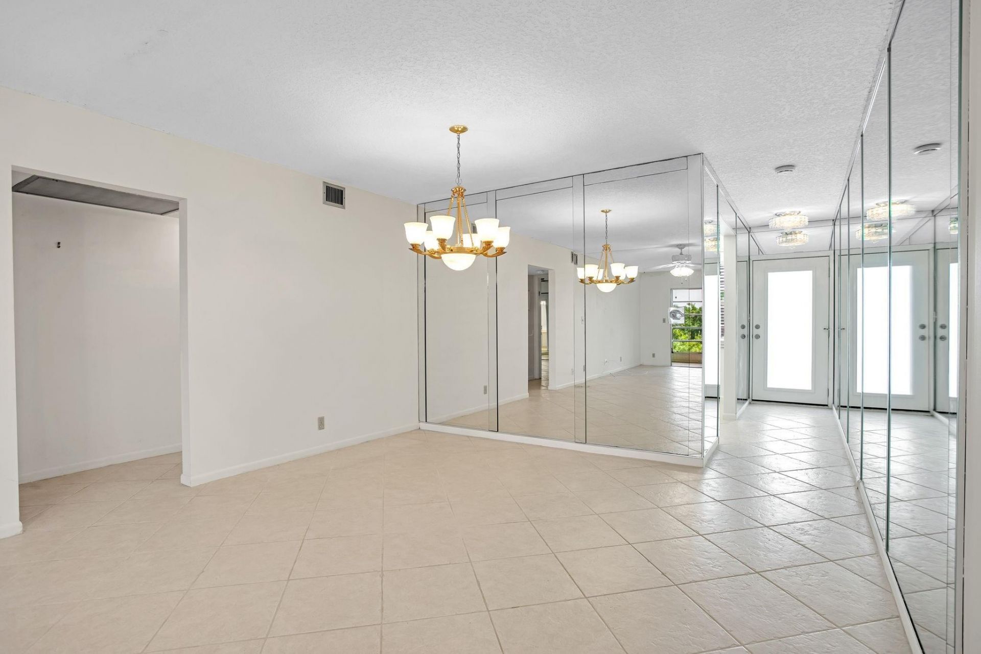 2202 Lucaya, Unit D4, Coconut Creek, FL 33066 Photo