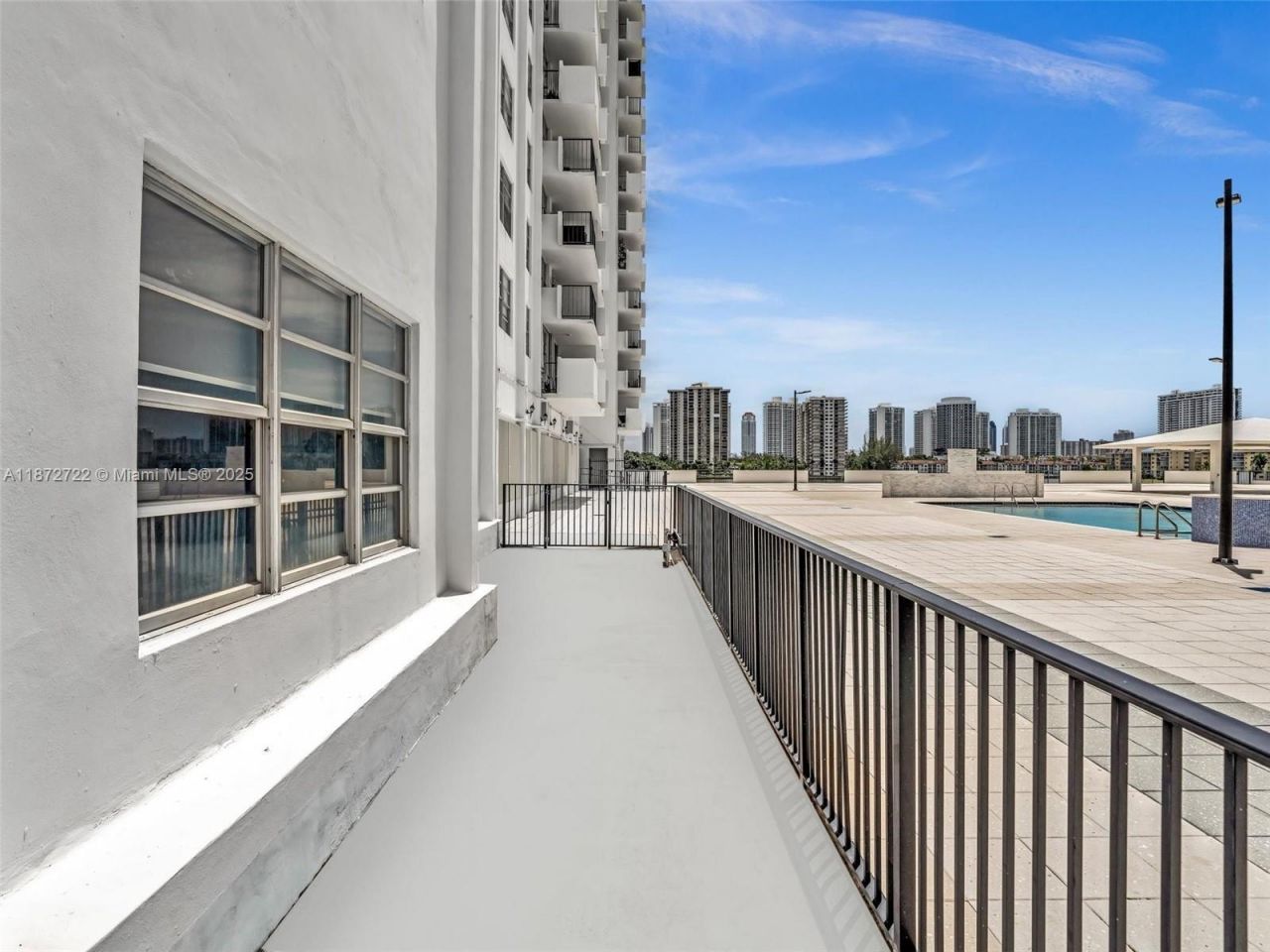 2780 NE 183rd St, Unit 302, Aventura, FL 33160 Photo