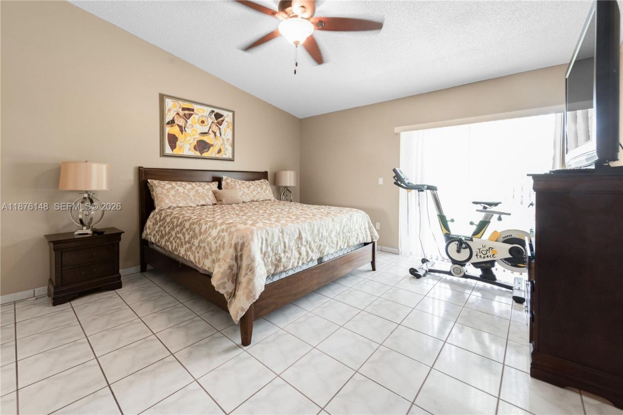 2585 SE 7th Pl, Homestead, FL 33033 Photo