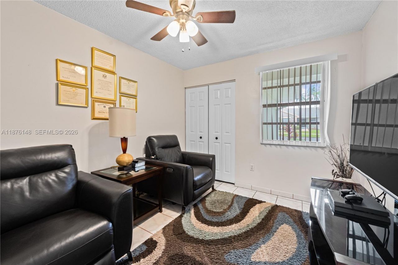 2585 SE 7th Pl, Homestead, FL 33033 Photo