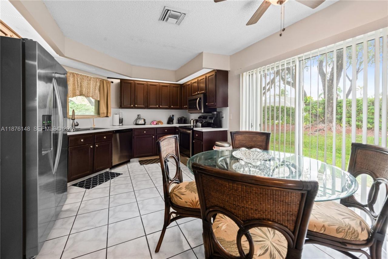 2585 SE 7th Pl, Homestead, FL 33033 Photo