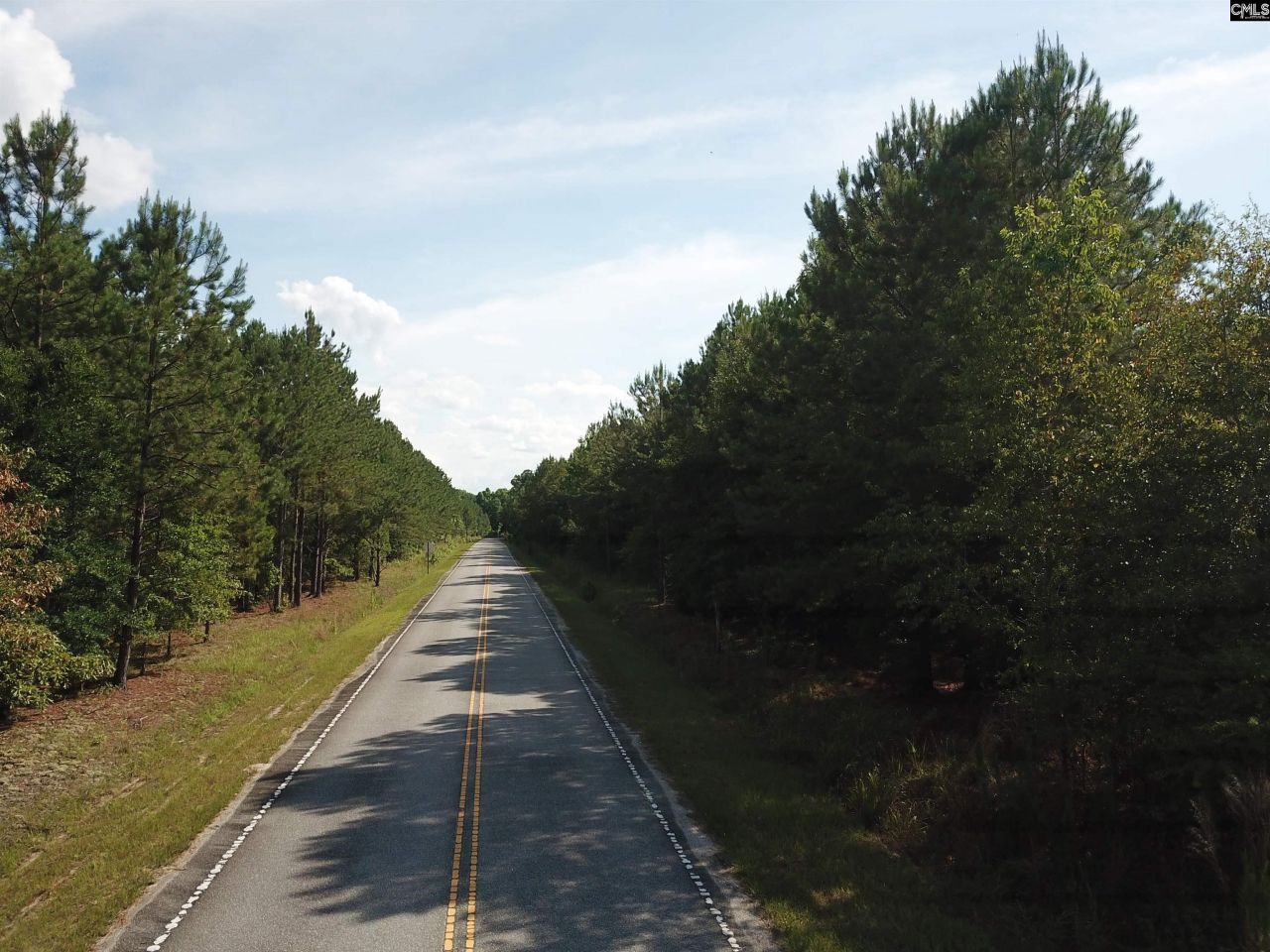 5051 Spring Hill Road Photo 8