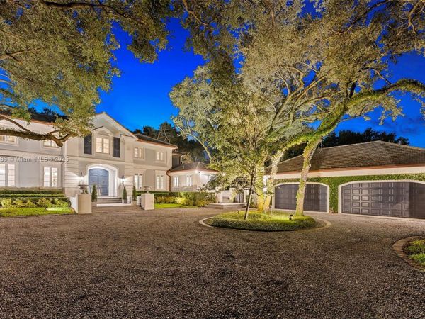 5400 Banyan Trl, Coral Gables, FL 33156