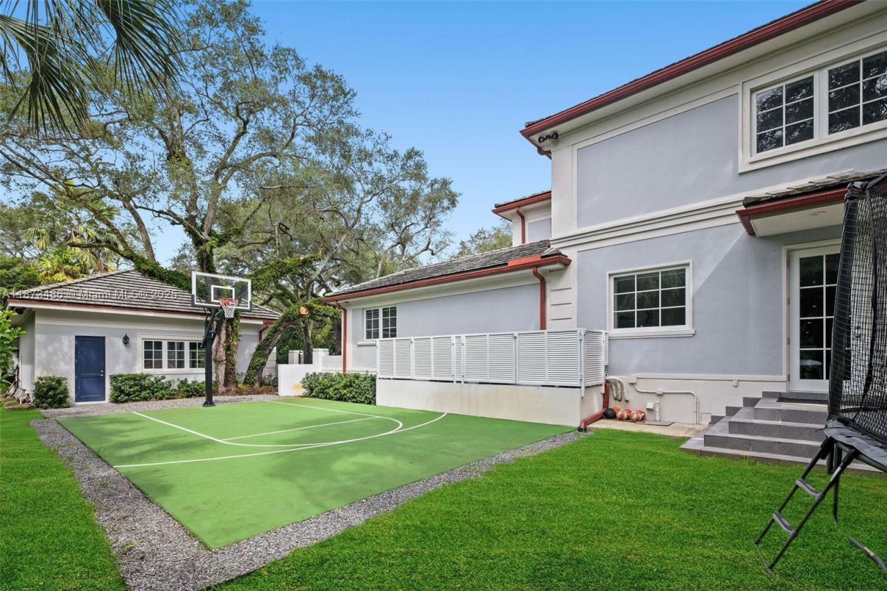 5400 Banyan Trl, Coral Gables, FL 33156 Photo