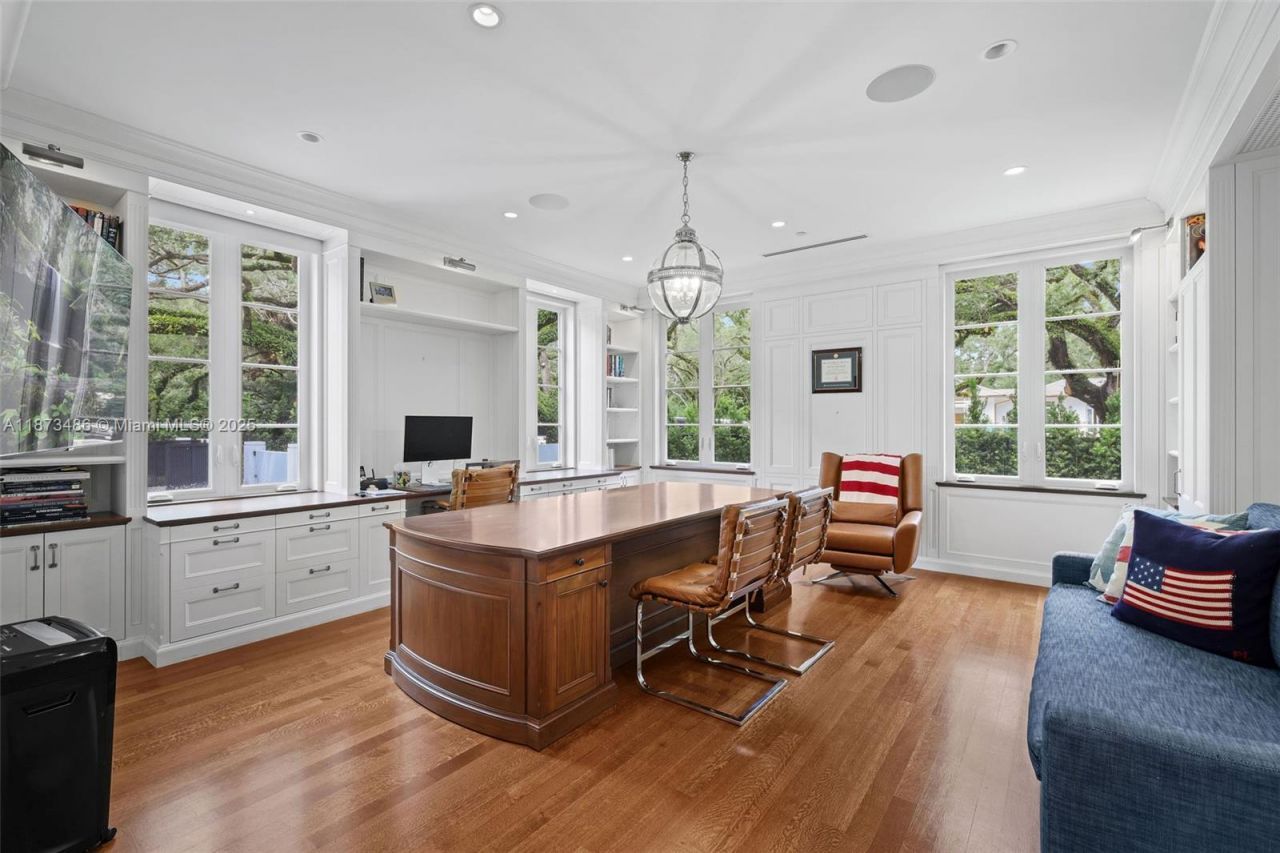 5400 Banyan Trl, Coral Gables, FL 33156 Photo