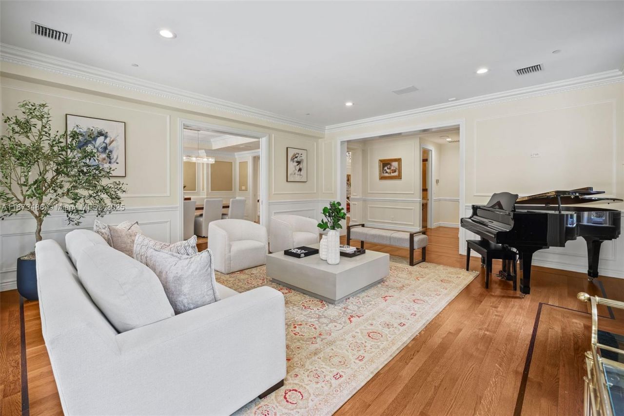 5400 Banyan Trl, Coral Gables, FL 33156 Photo