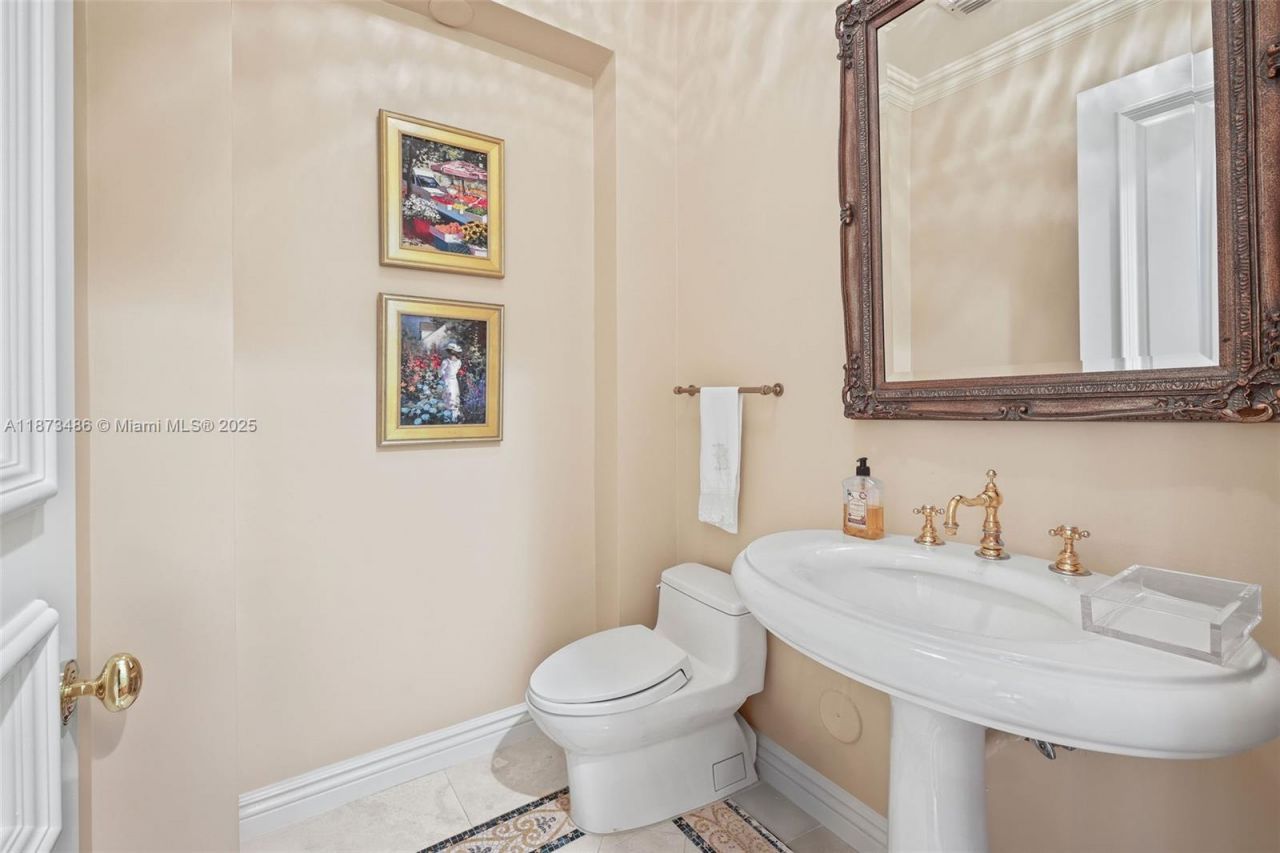 5400 Banyan Trl, Coral Gables, FL 33156 Photo