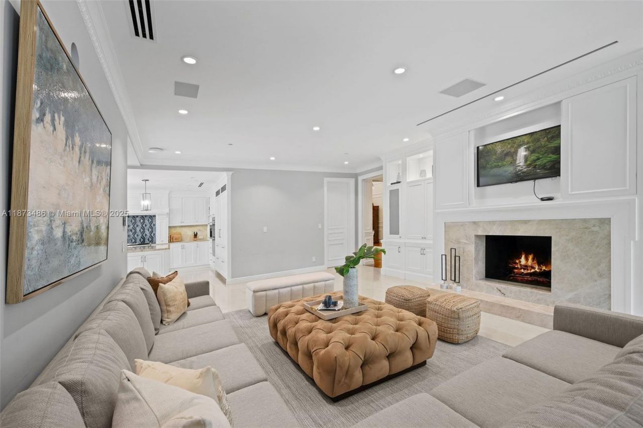 5400 Banyan Trl, Coral Gables, FL 33156 Photo