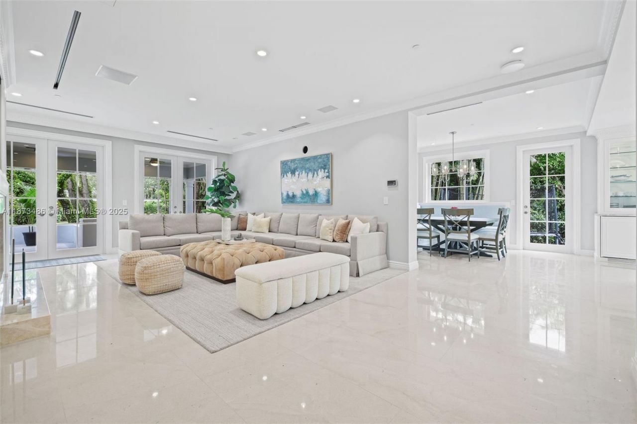 5400 Banyan Trl, Coral Gables, FL 33156 Photo