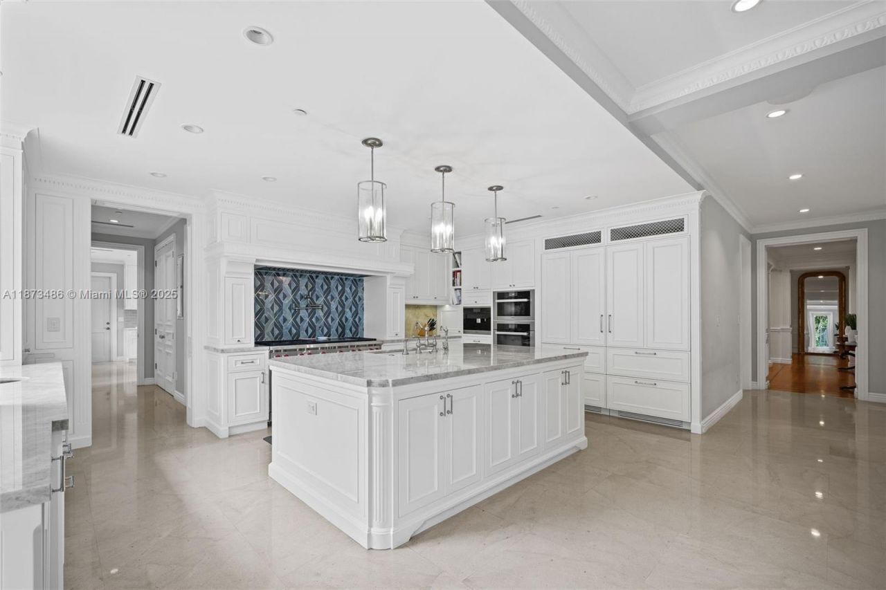 5400 Banyan Trl, Coral Gables, FL 33156 Photo