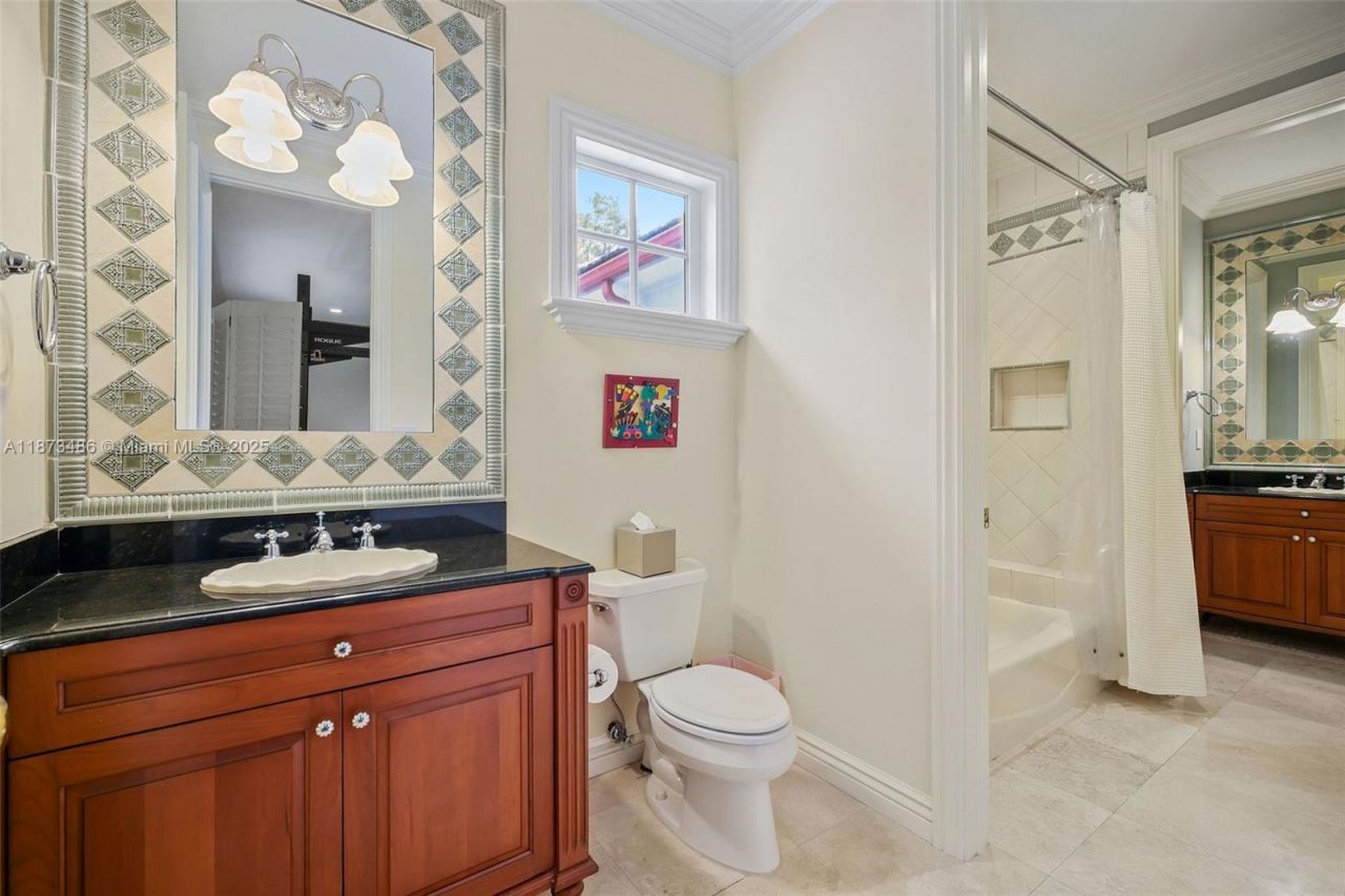 5400 Banyan Trl, Coral Gables, FL 33156 Photo