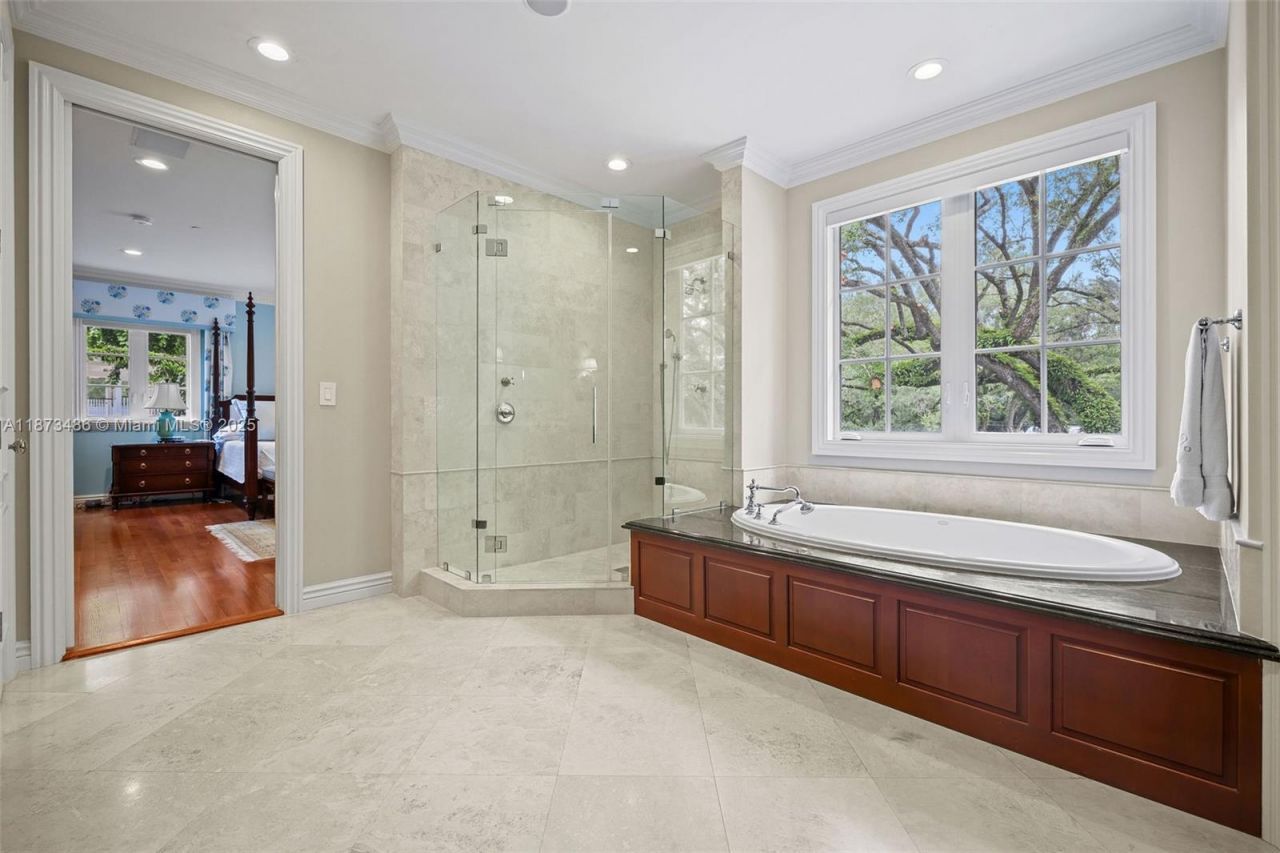 5400 Banyan Trl, Coral Gables, FL 33156 Photo