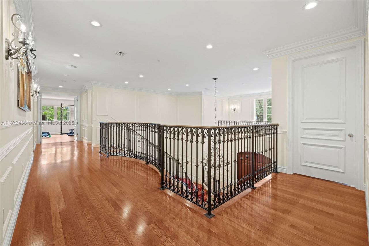 5400 Banyan Trl, Coral Gables, FL 33156 Photo