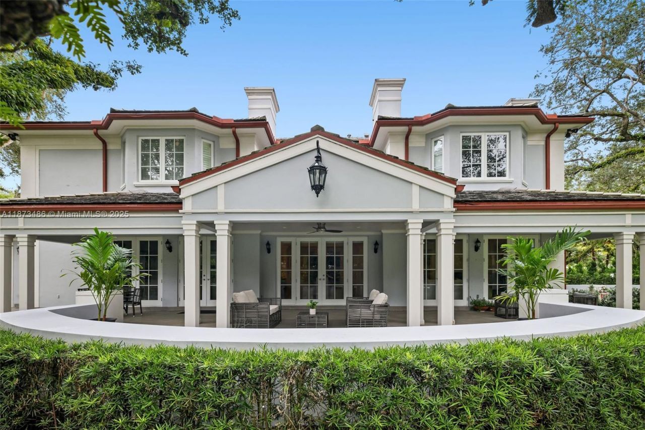 5400 Banyan Trl, Coral Gables, FL 33156 Photo