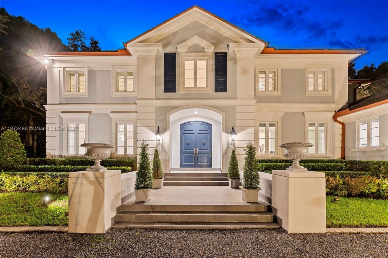 5400 Banyan Trl, Coral Gables, FL 33156 Photo