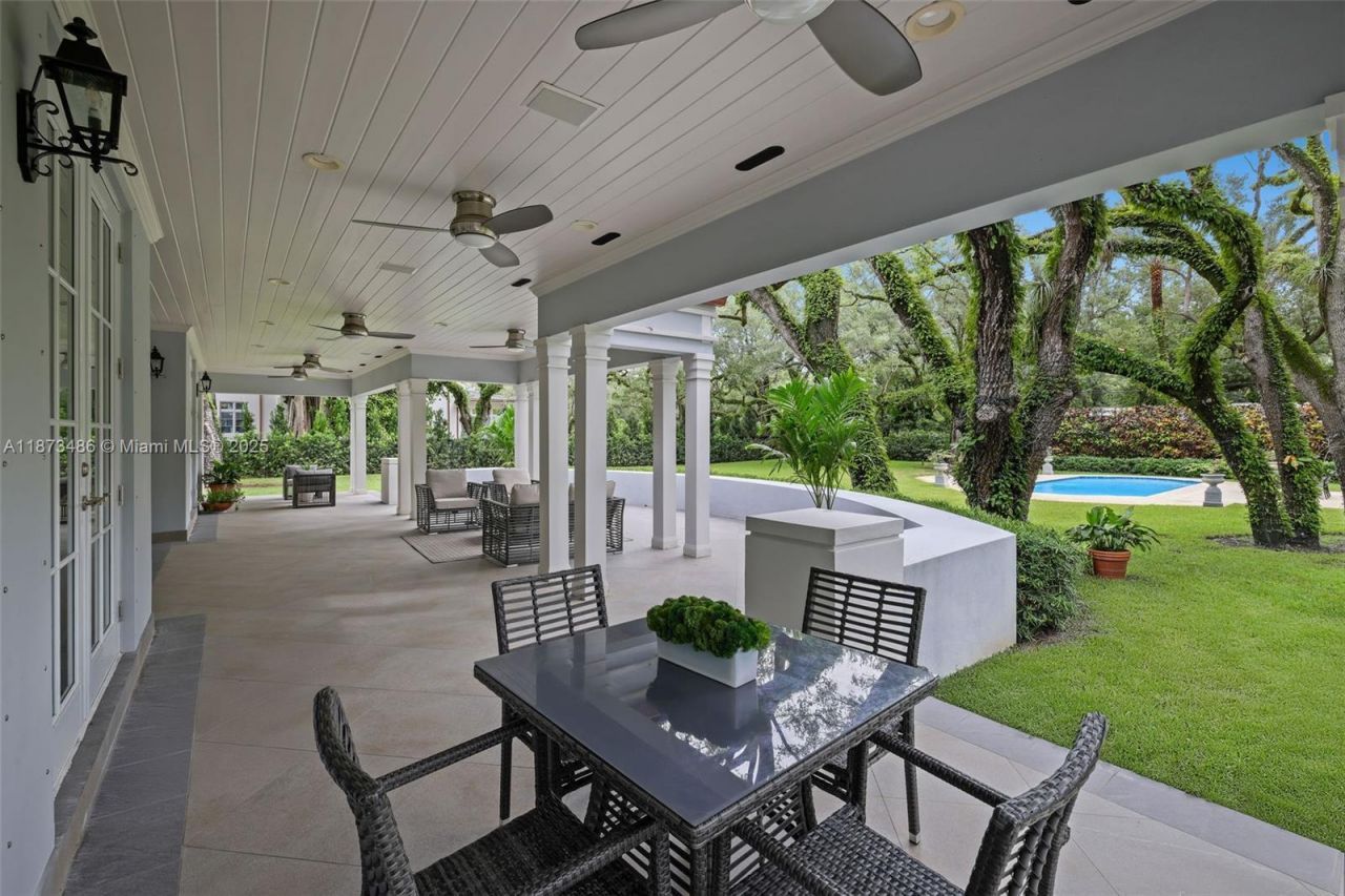 5400 Banyan Trl, Coral Gables, FL 33156 Photo