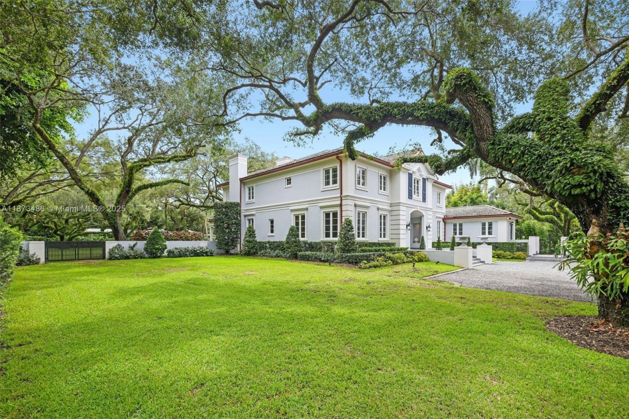 5400 Banyan Trl, Coral Gables, FL 33156 Photo