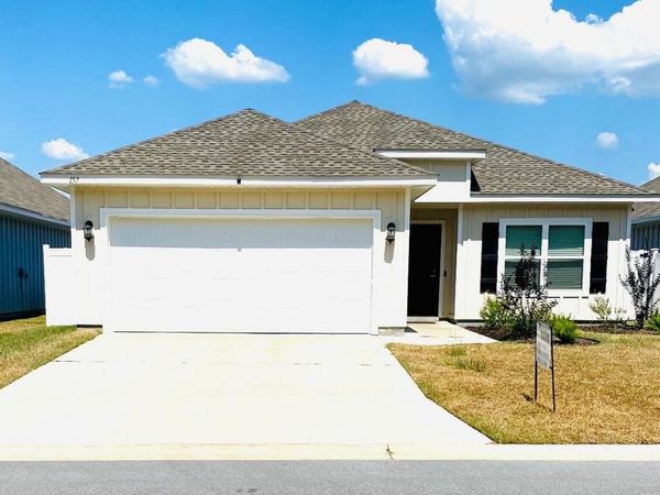 157 Blooming Cove, Crestview, FL 32539