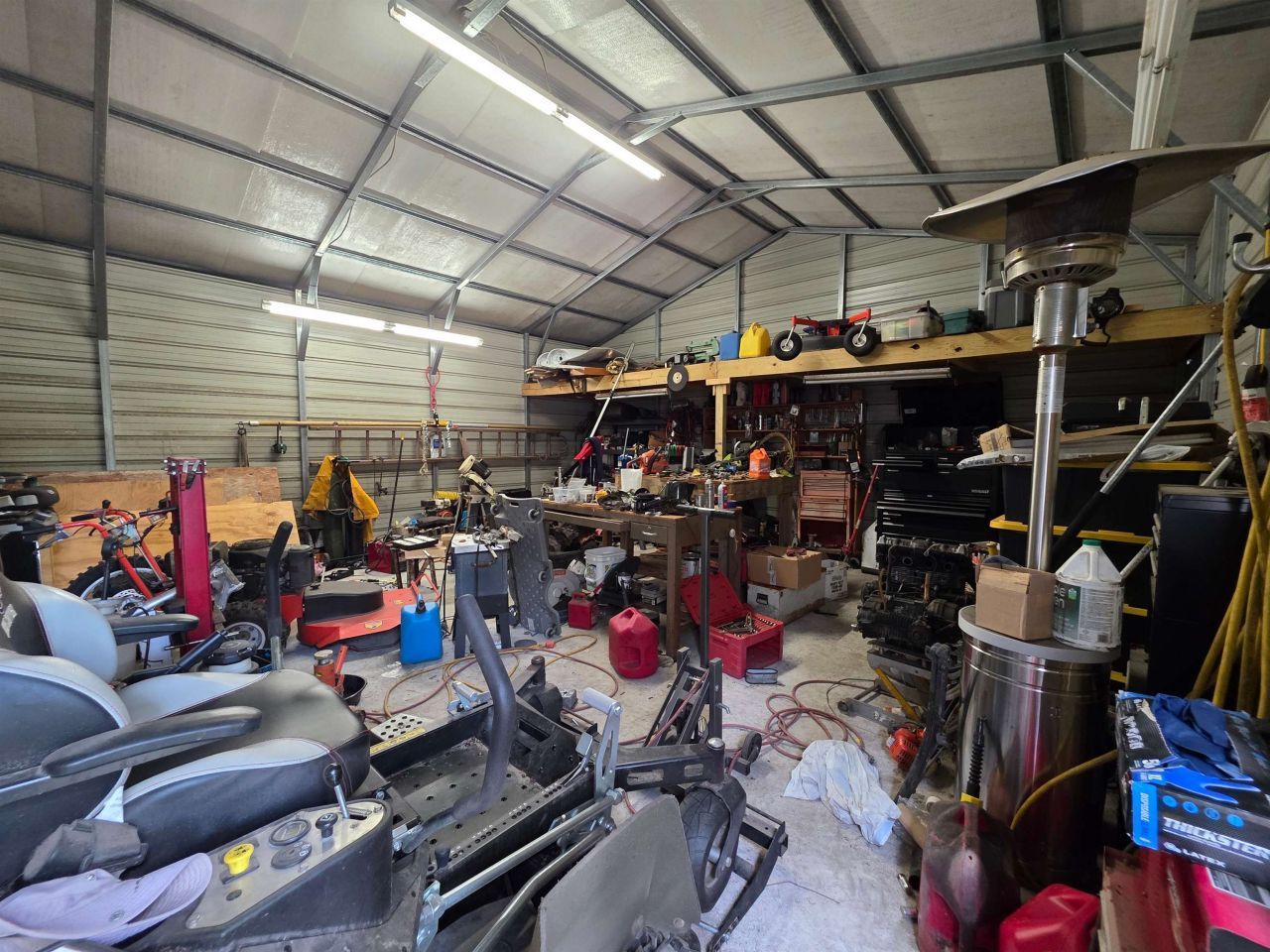 7326 SE Farm Road, Lee, FL 32059 Photo