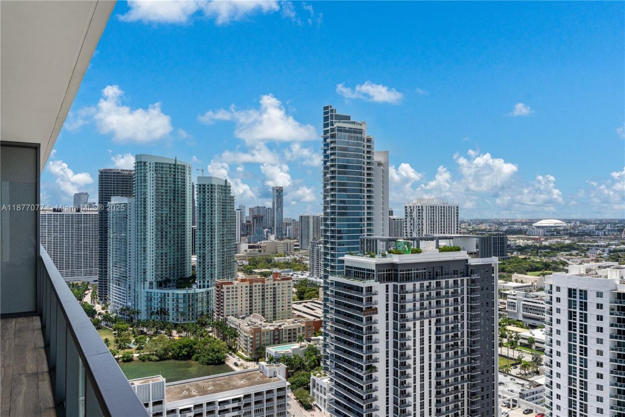 788 NE 23rd St, Unit 3202, Miami, FL 33137 Photo