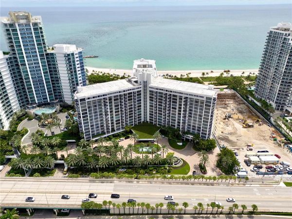 10275 Collins Ave, Unit 323, Bal Harbour, FL 33154