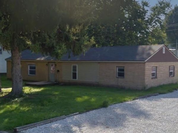 651 N Sperry St, Macomb, IL 61422