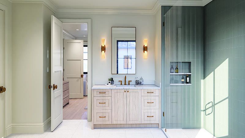 305 Queens Court Photo 13