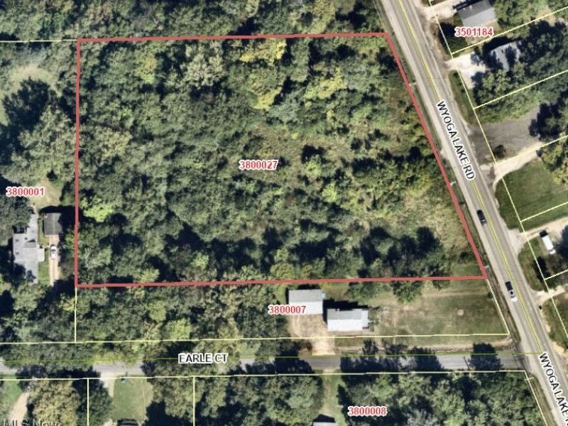 3452 Wyoga Lake Road, Stow, OH 44224 Photo 1