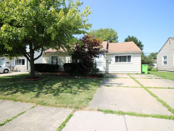 27241 Woodmont Street, Roseville, MI 48066