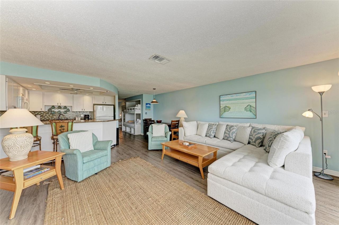 600 Manatee Avenue, Unit 226, Holmes Beach, FL 34217 Photo