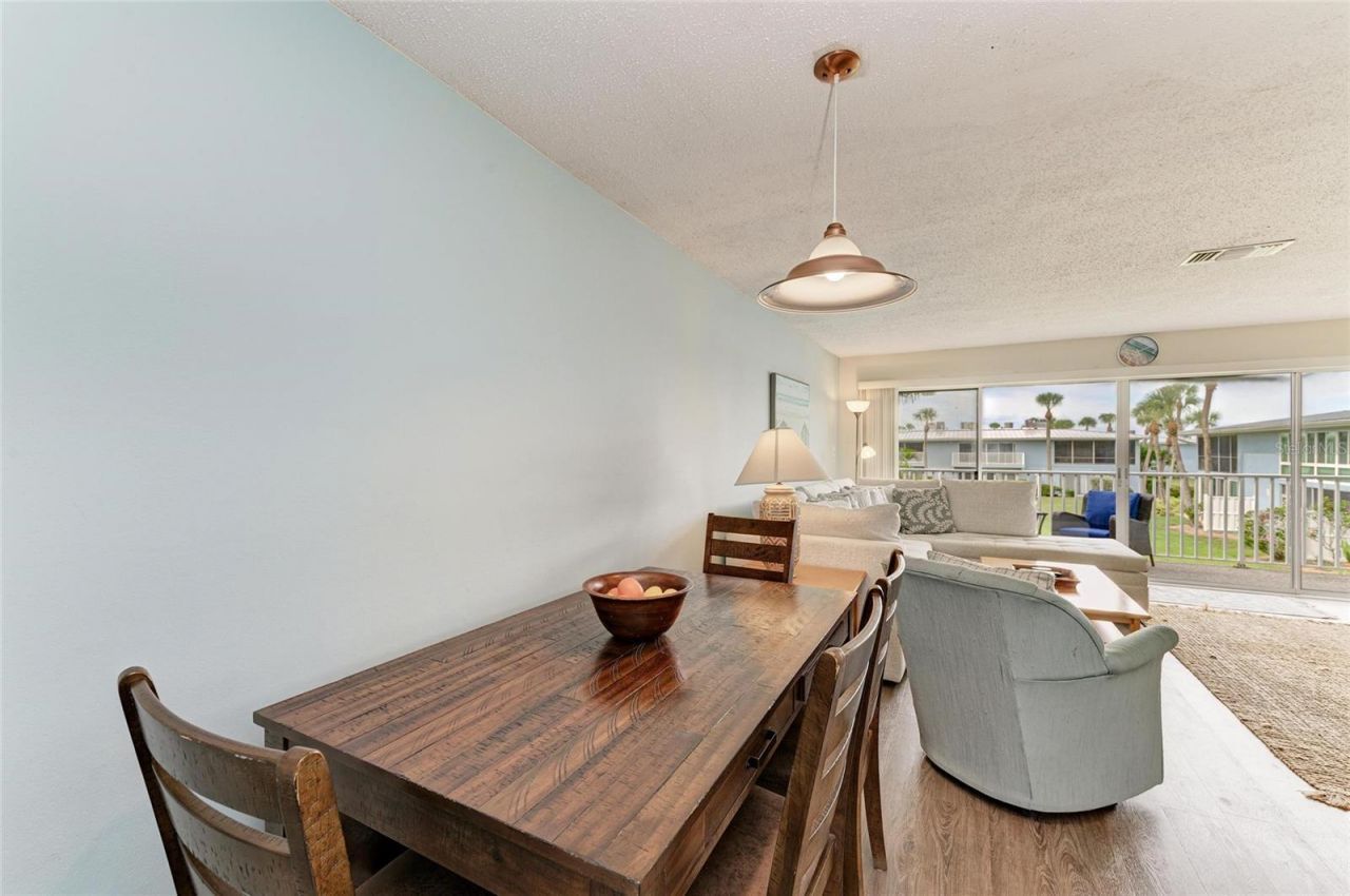 600 Manatee Avenue, Unit 226, Holmes Beach, FL 34217 Photo