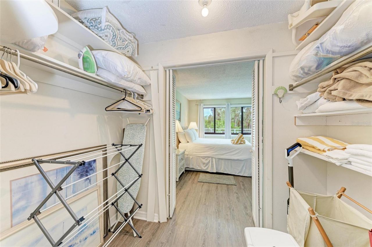 600 Manatee Avenue, Unit 226, Holmes Beach, FL 34217 Photo