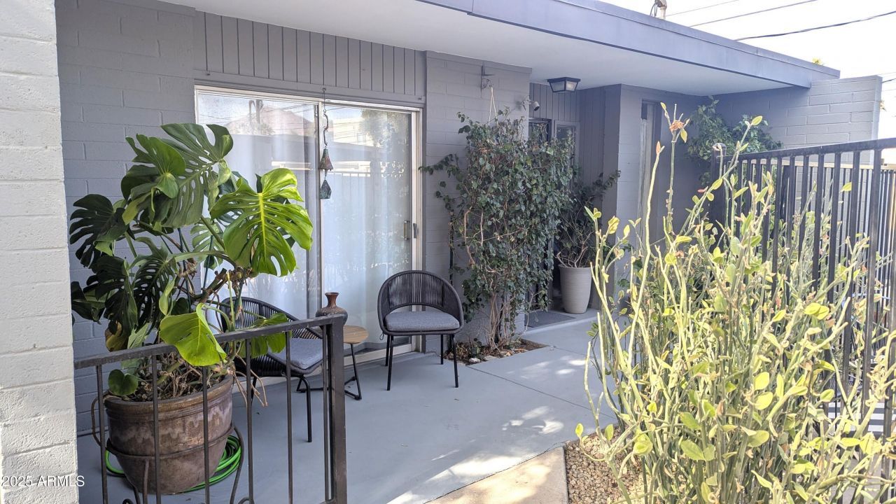 3650 E Montecito Avenue, Unit 4, Phoenix, AZ 85018 Main Photo