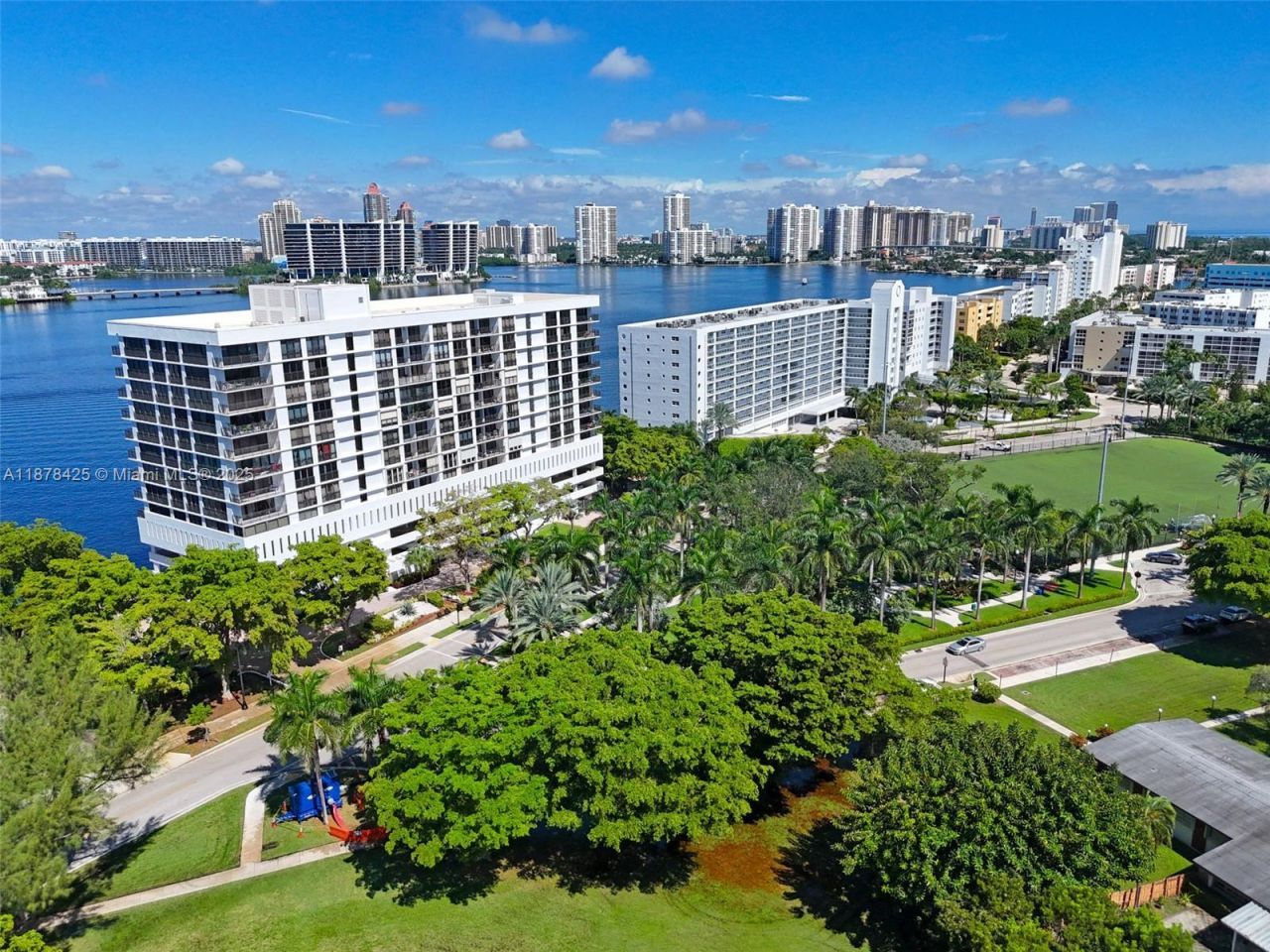 17720 N Bay Rd, Unit 903, Sunny Isles Beach, FL 33160 Photo