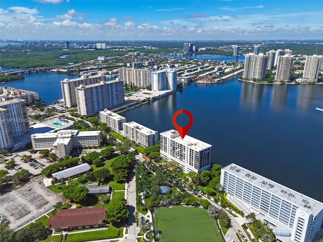 17720 N Bay Rd, Unit 903, Sunny Isles Beach, FL 33160 Photo