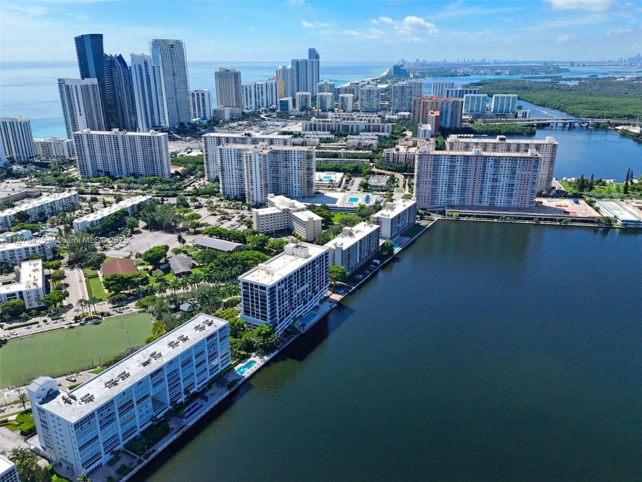 17720 N Bay Rd, Unit 903, Sunny Isles Beach, FL 33160 Photo