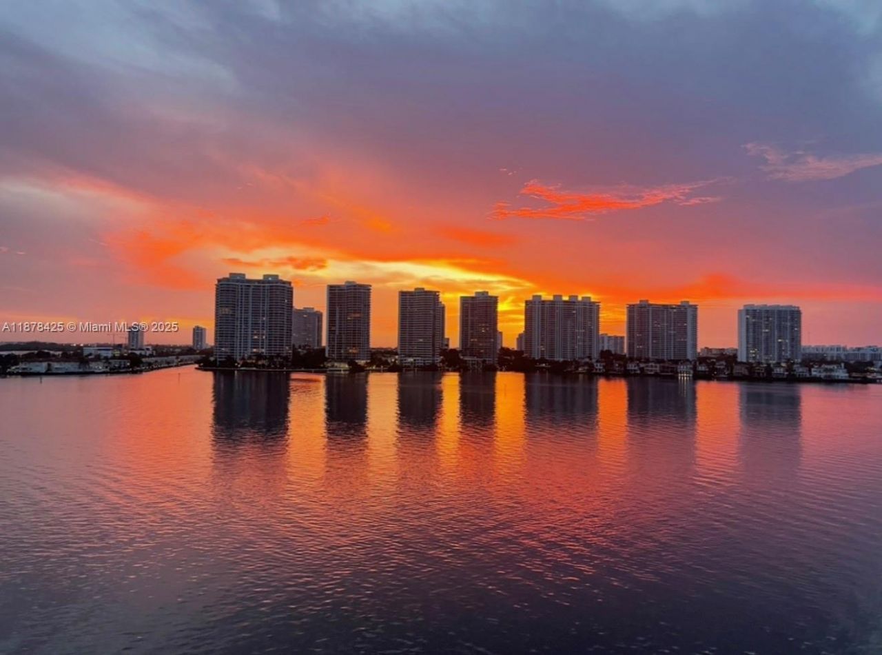 17720 N Bay Rd, Unit 903, Sunny Isles Beach, FL 33160 Photo