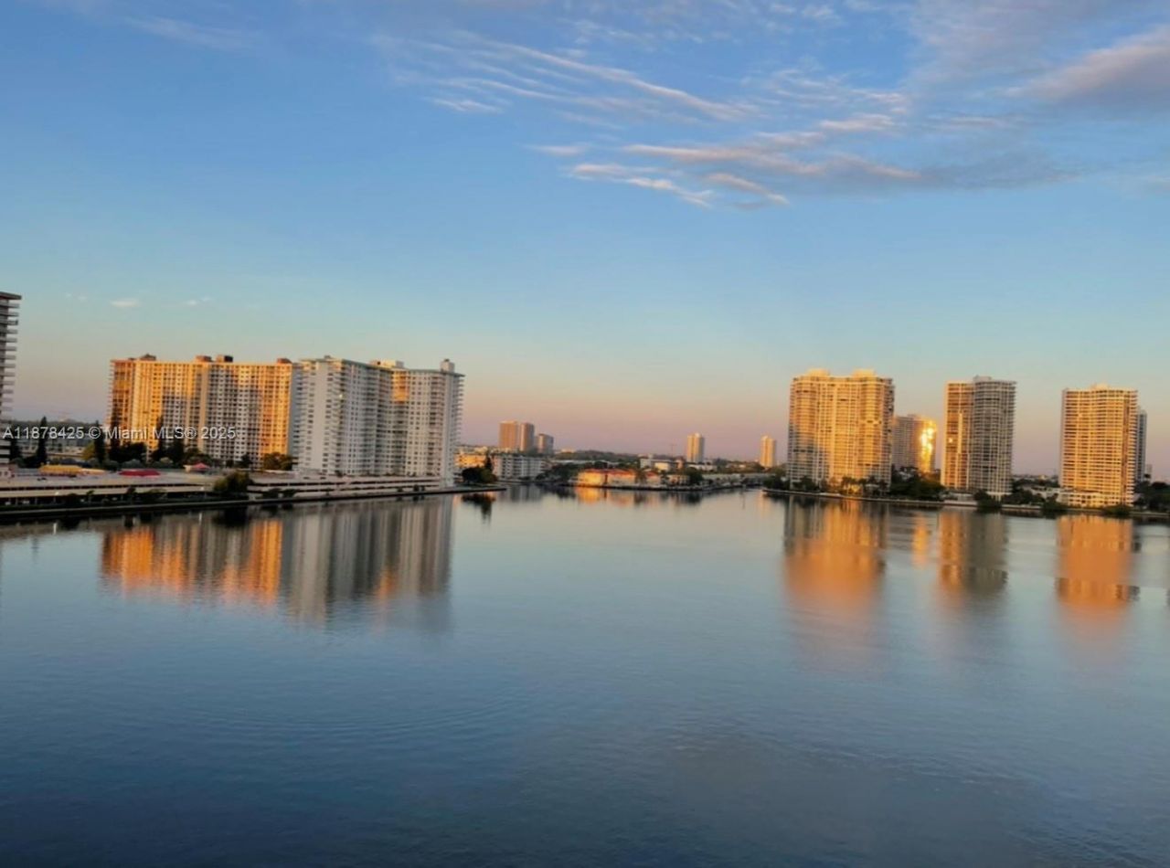 17720 N Bay Rd, Unit 903, Sunny Isles Beach, FL 33160 Photo