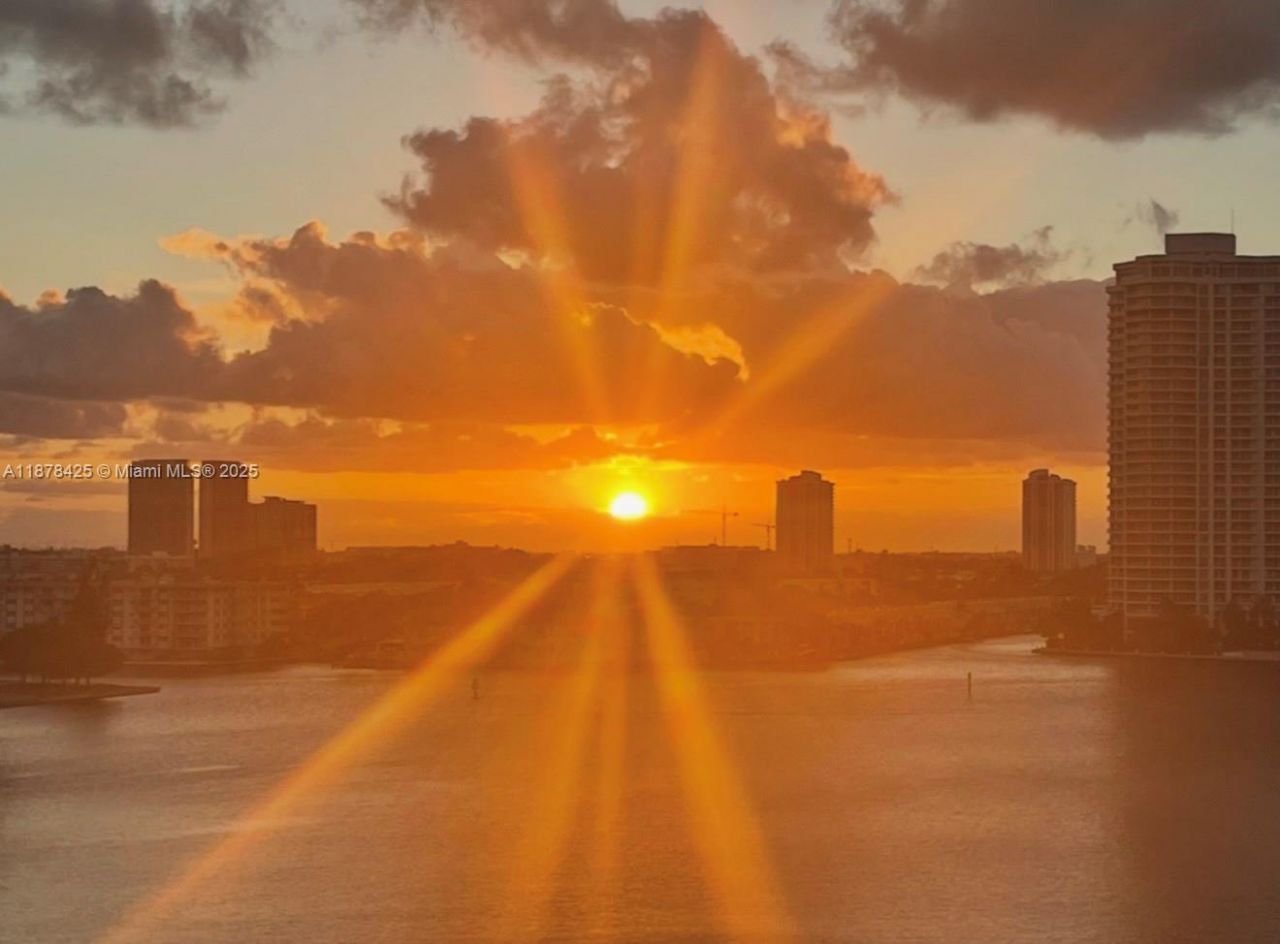 17720 N Bay Rd, Unit 903, Sunny Isles Beach, FL 33160 Photo